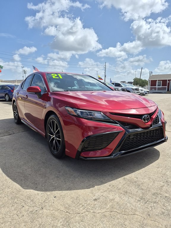 2021 Toyota Camry Image 3