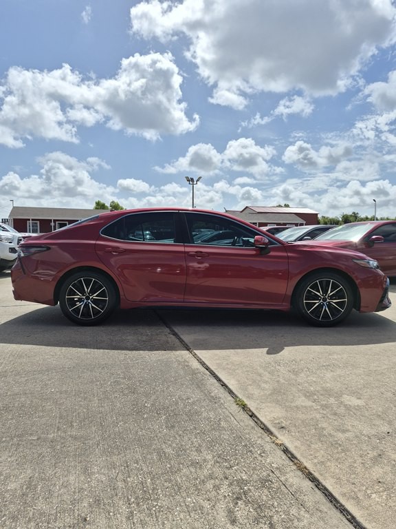 2021 Toyota Camry Image 4