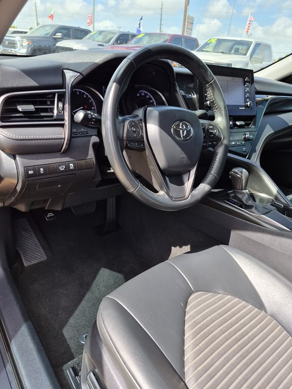 2021 Toyota Camry Image 16