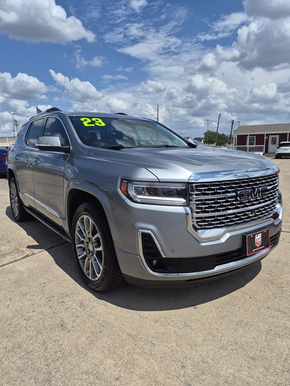 2023 GMC Acadia Image 3