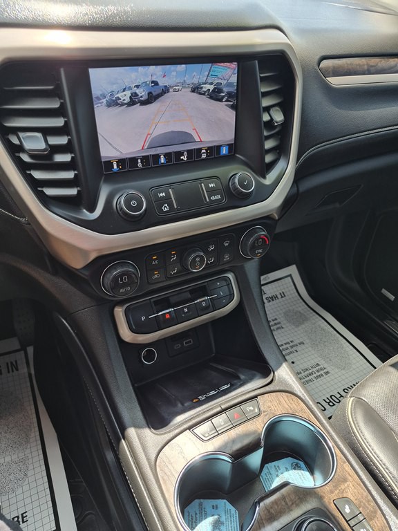 2023 GMC Acadia Image 17