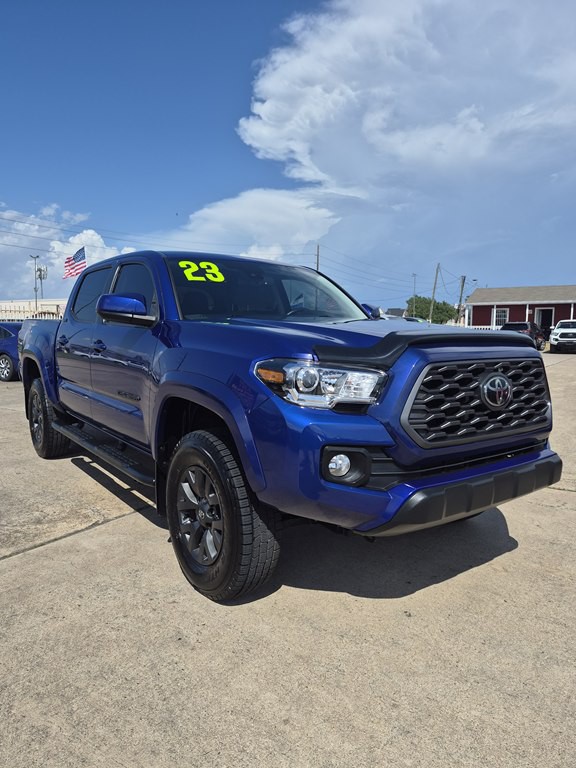 2023 Toyota Tacoma Image 3