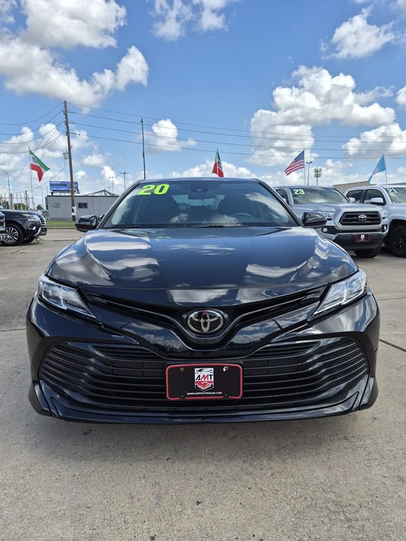 2020 Toyota Camry Image 2