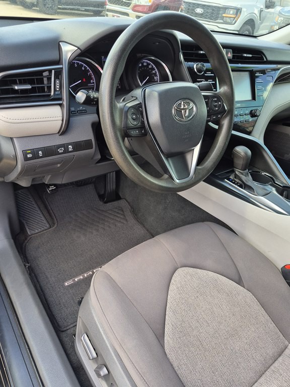 2020 Toyota Camry Image 16
