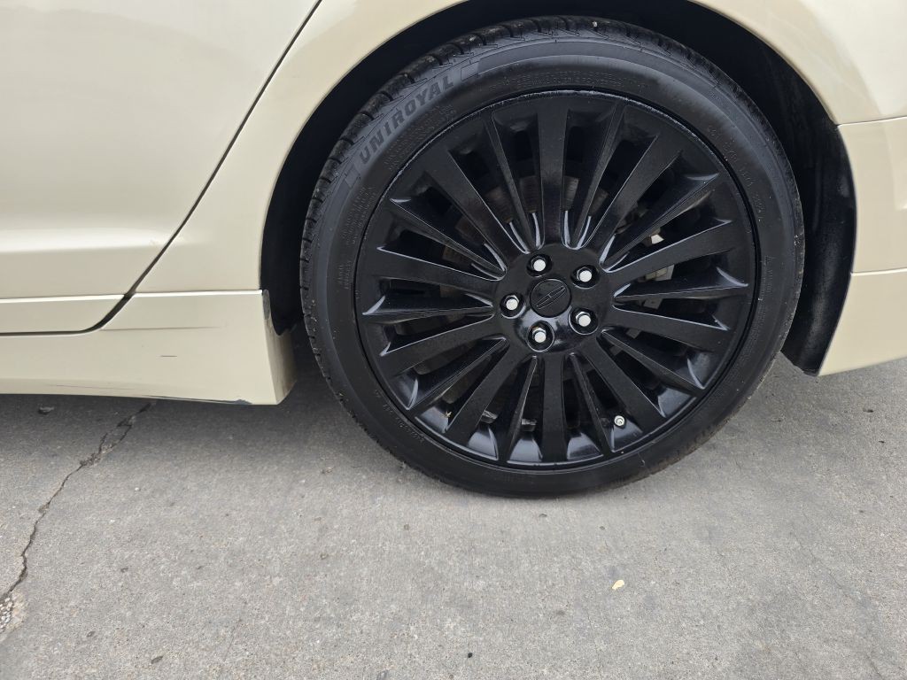 2014 Lincoln MKZ Image 12