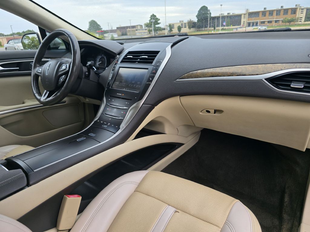 2014 Lincoln MKZ Image 19