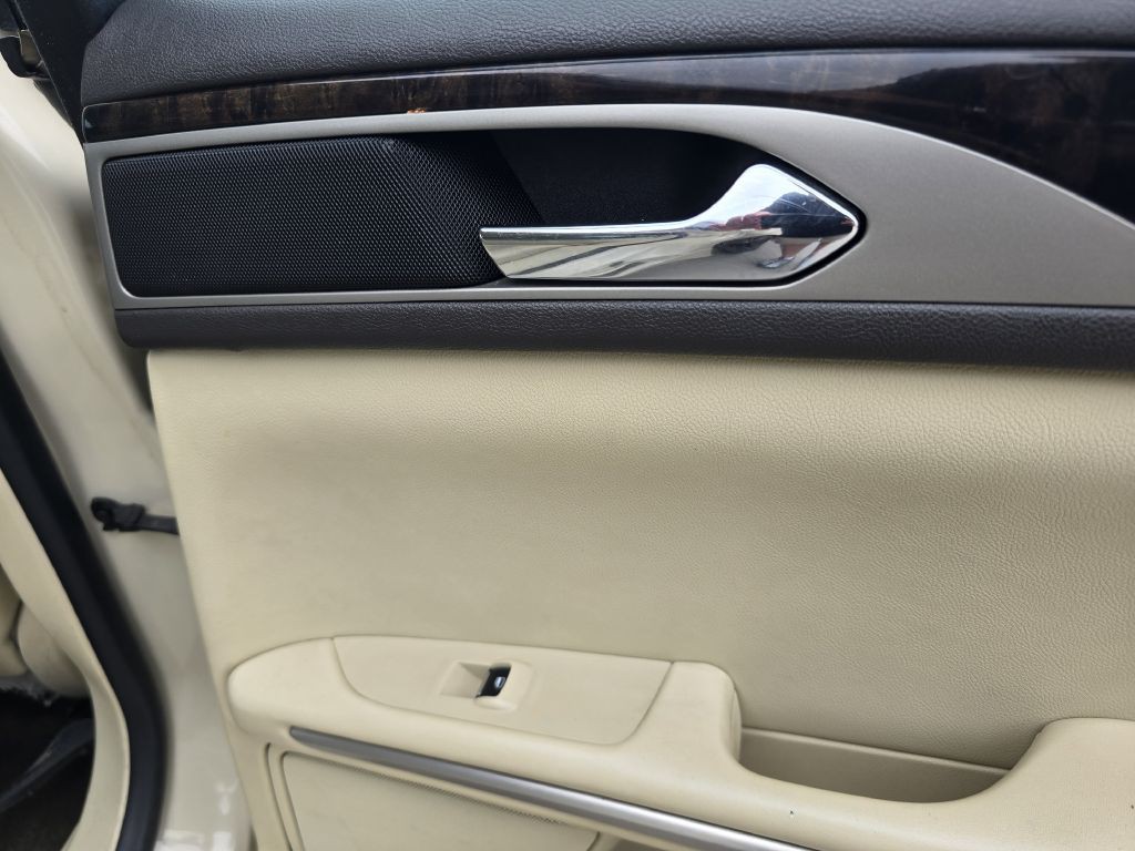 2014 Lincoln MKZ Image 21