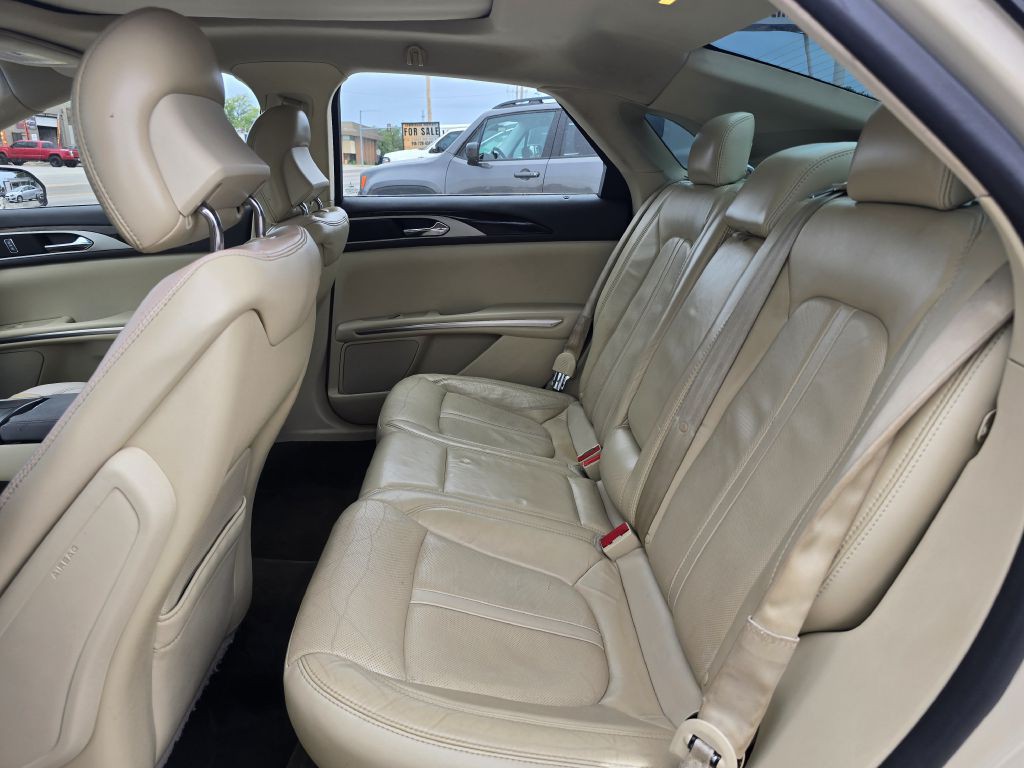 2014 Lincoln MKZ Image 25