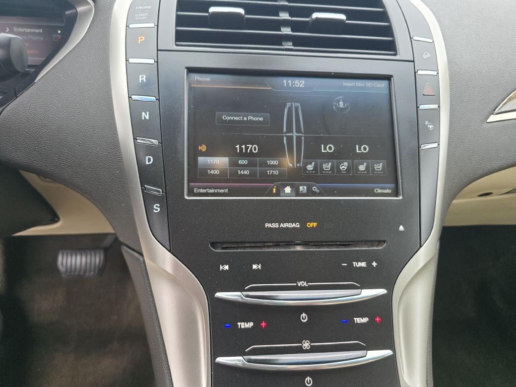 2014 Lincoln MKZ Image 31