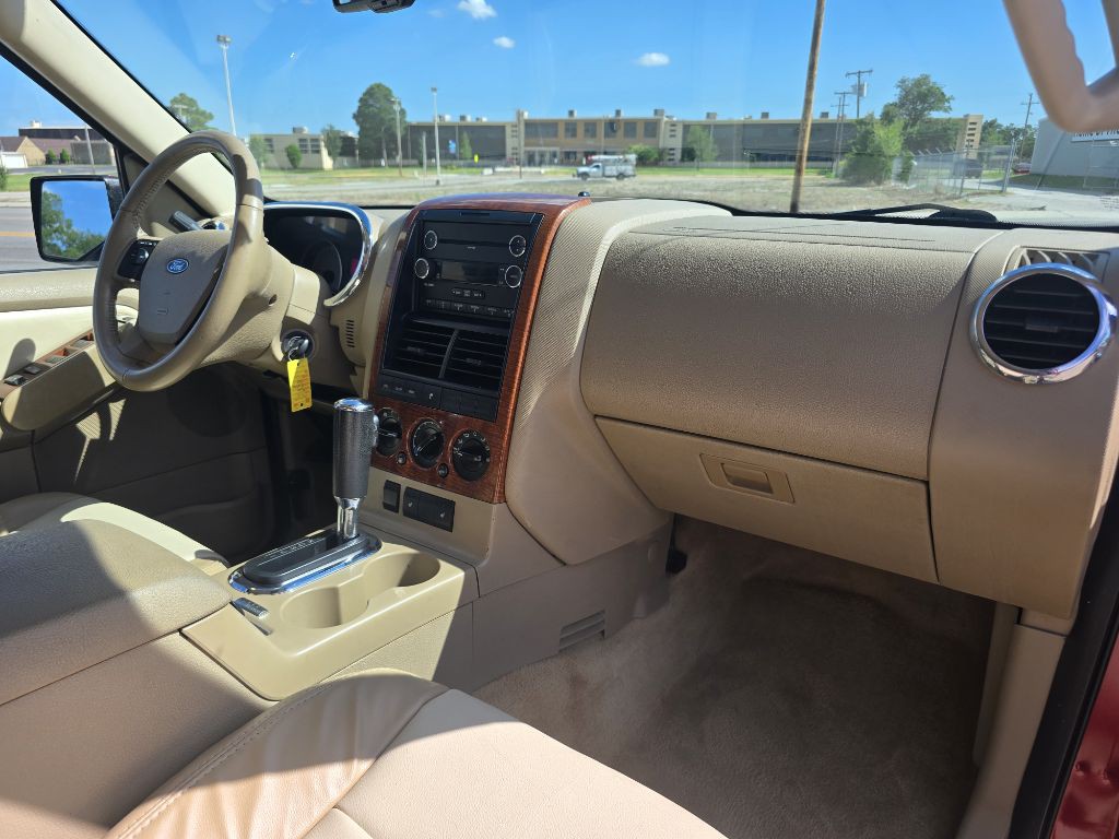 2010 Ford Explorer Image 26