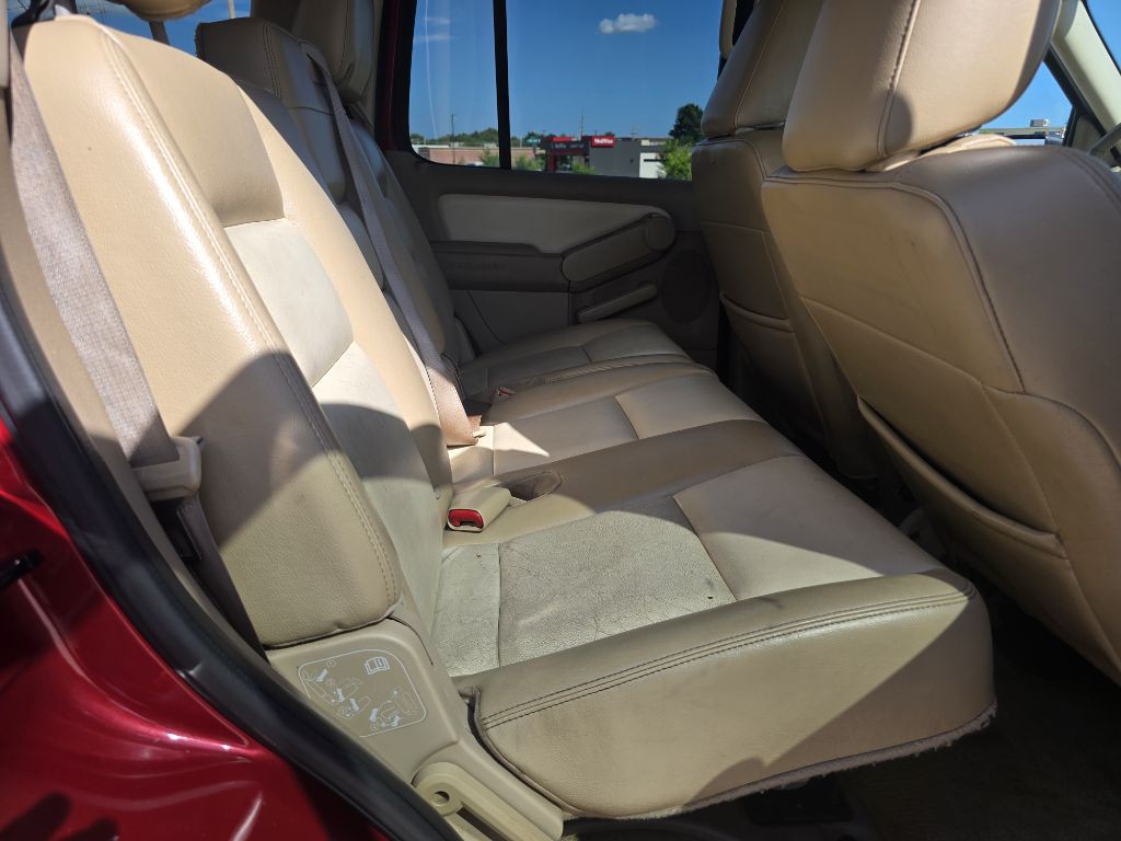 2010 Ford Explorer Image 31