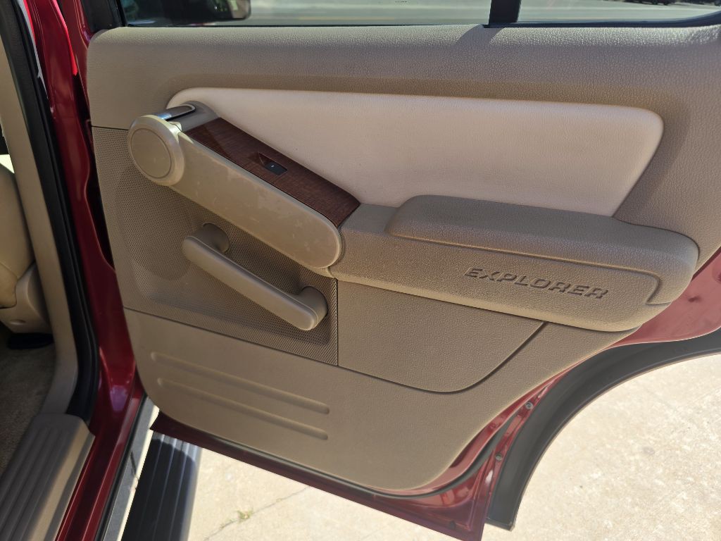 2010 Ford Explorer Image 83