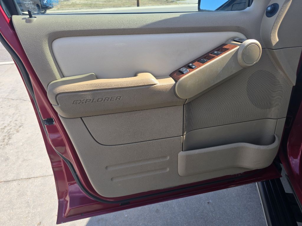 2010 Ford Explorer Image 94