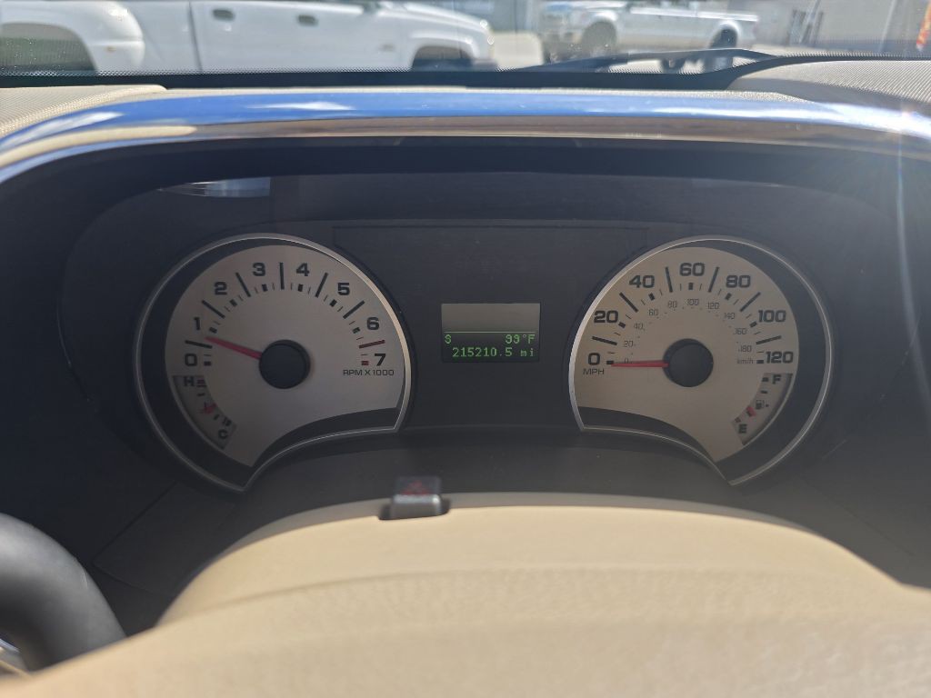 2010 Ford Explorer Image 104