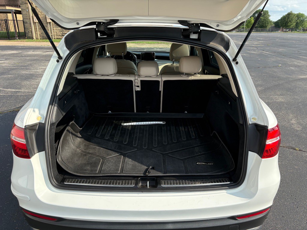 2018 Mercedes-Benz GLC-Class Image 26