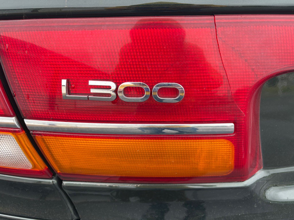 2002 Saturn L300 Image 28