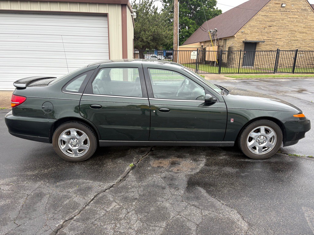 2002 Saturn L300 Image 31