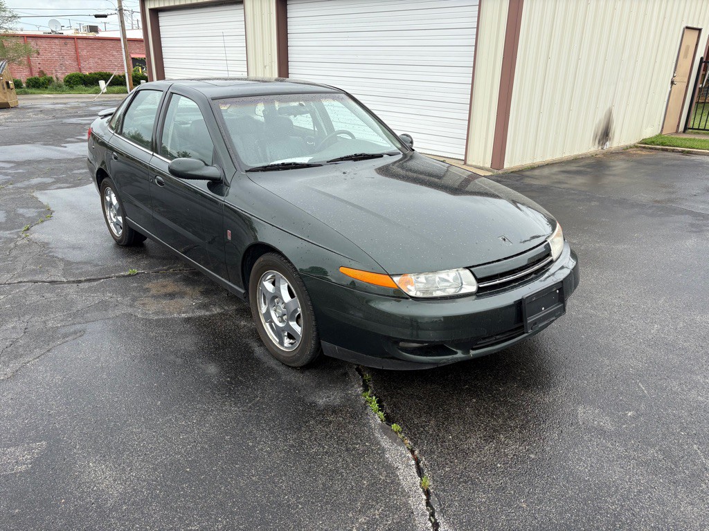2002 Saturn L300 Image 32