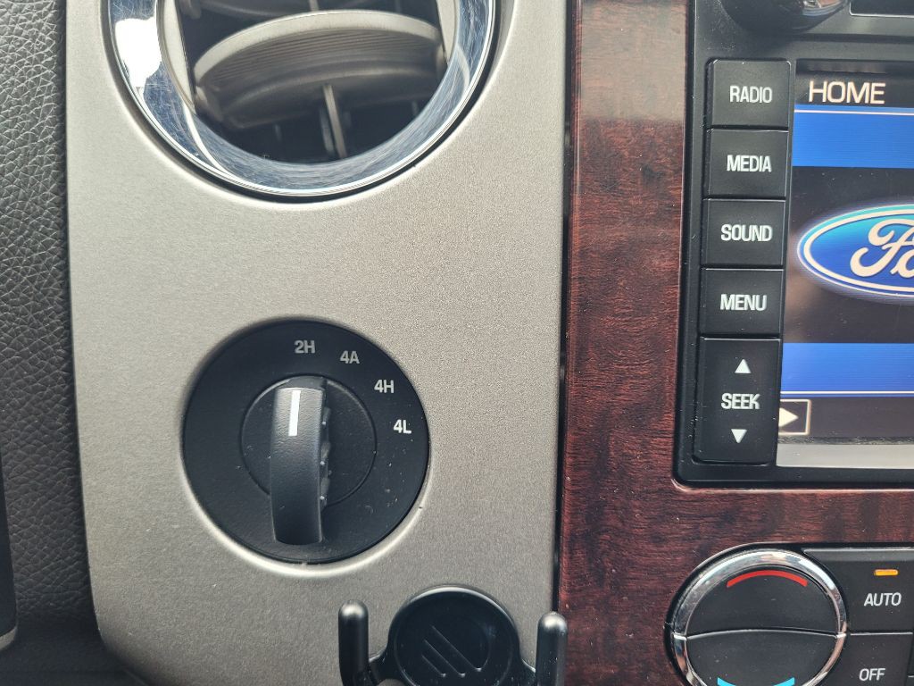 2012 Ford Expedition Image 16