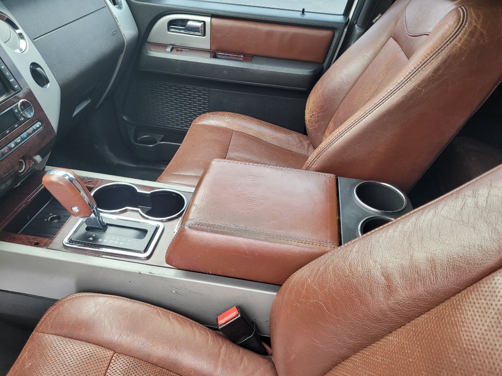 2012 Ford Expedition Image 25