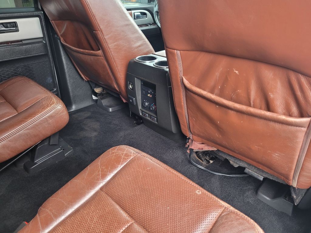 2012 Ford Expedition Image 32