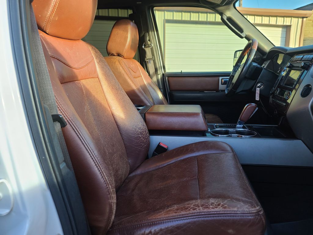 2012 Ford Expedition Image 25