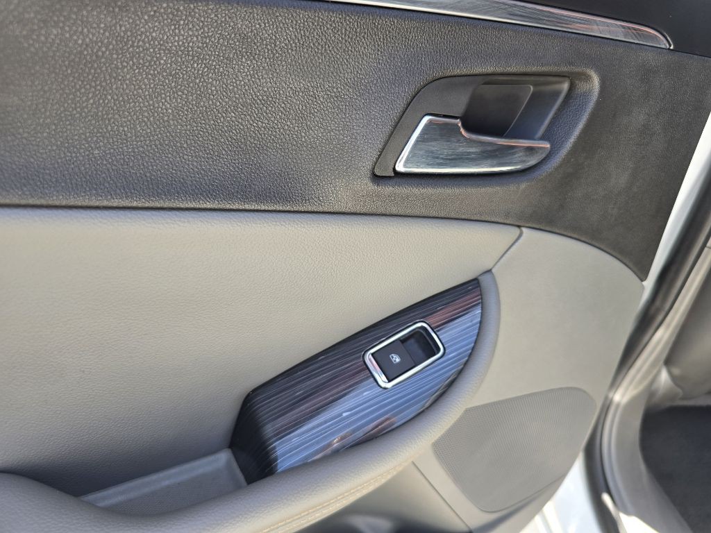 2016 Chevrolet Impala Image 9
