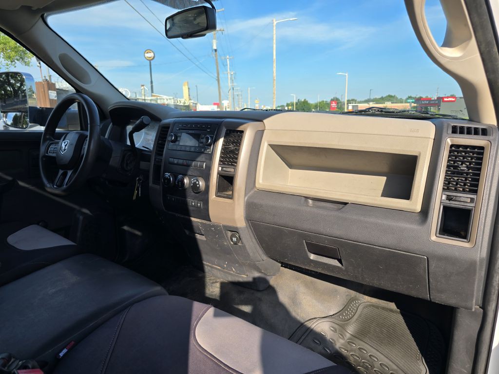 2012 Dodge Ram 3500 Image 23