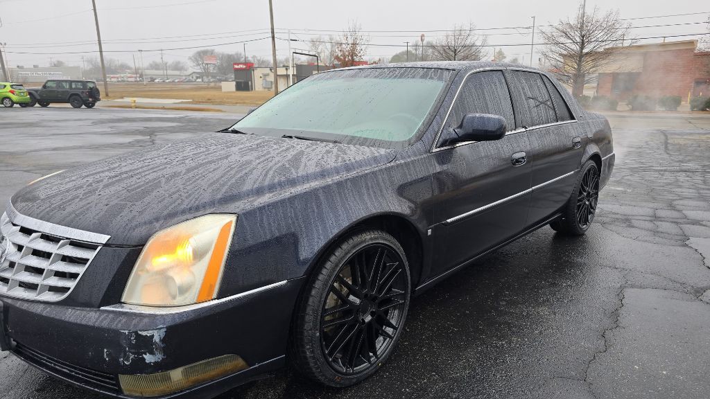 2007 Cadillac DTS Image 8