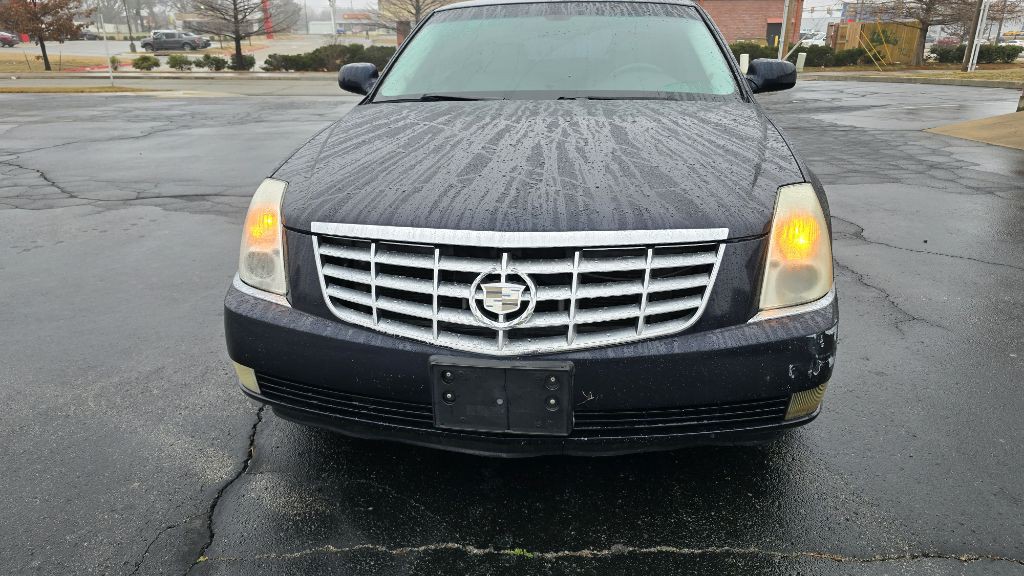 2007 Cadillac DTS Image 9