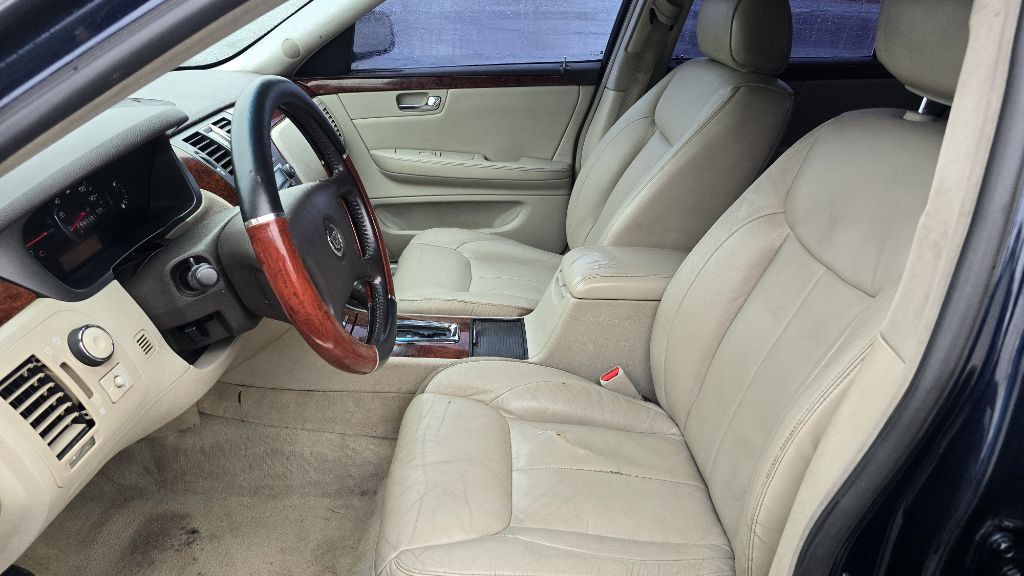 2007 Cadillac DTS Image 23