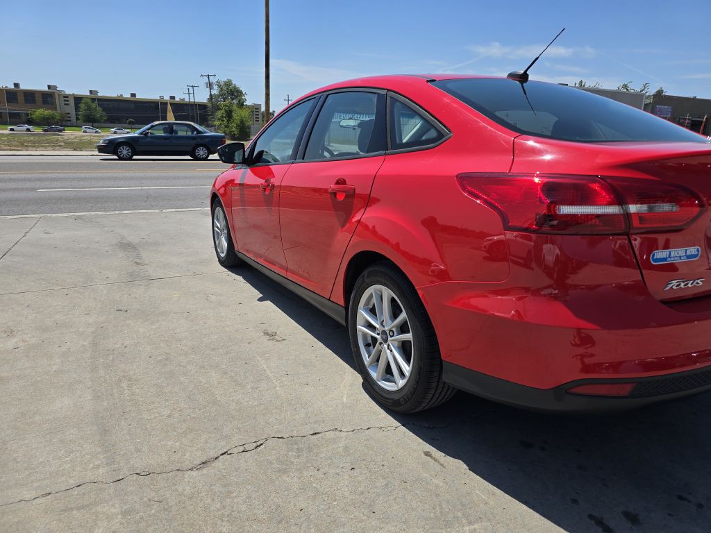 2017 Ford Focus Image 6