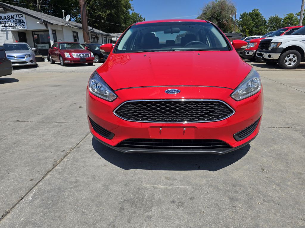 2017 Ford Focus Image 9
