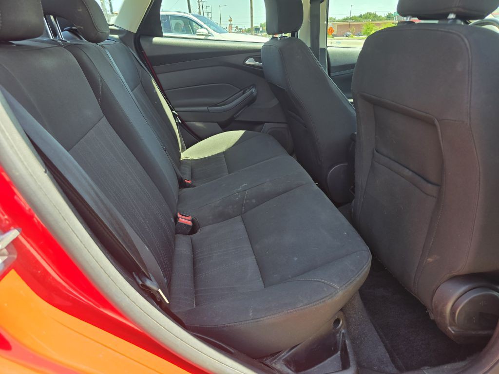 2017 Ford Focus Image 22