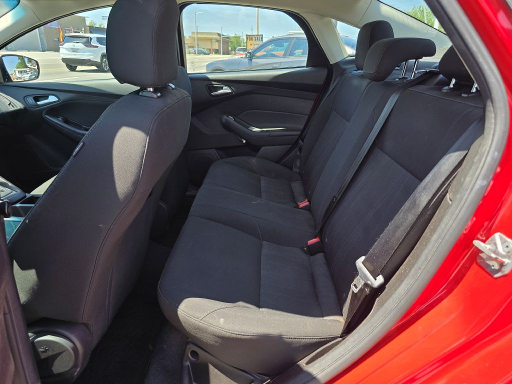 2017 Ford Focus Image 23