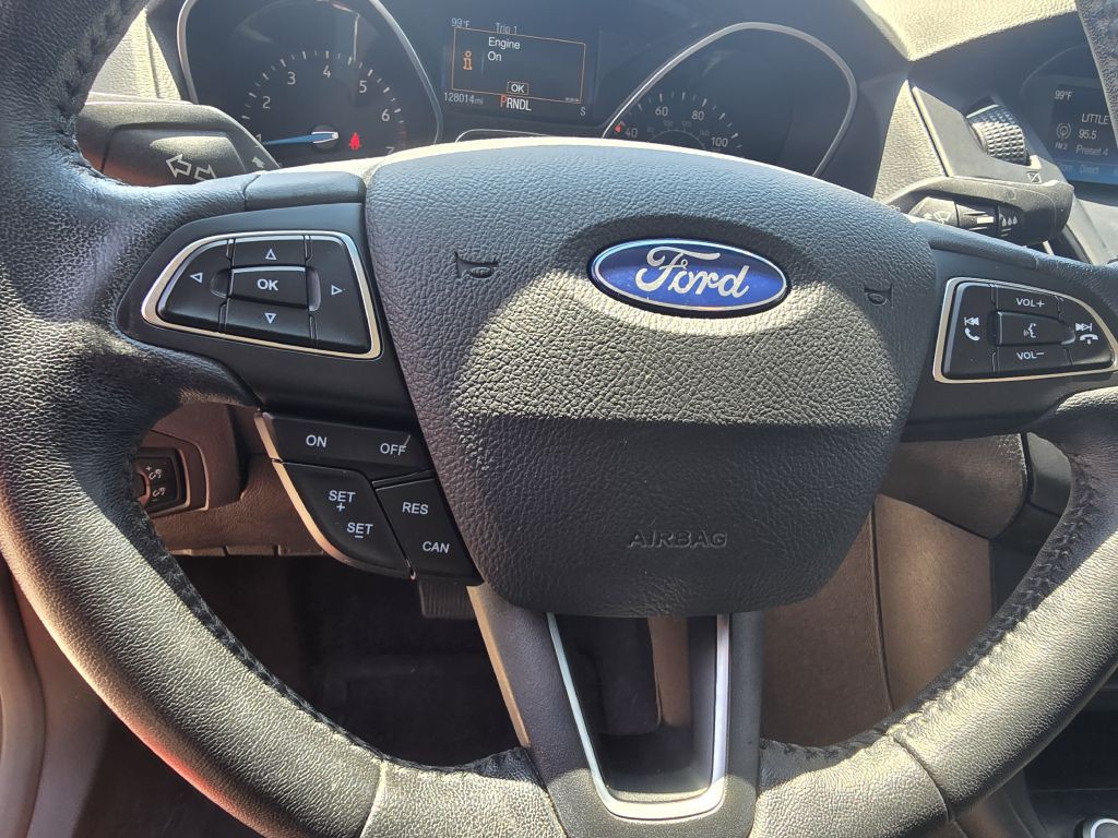 2017 Ford Focus Image 30