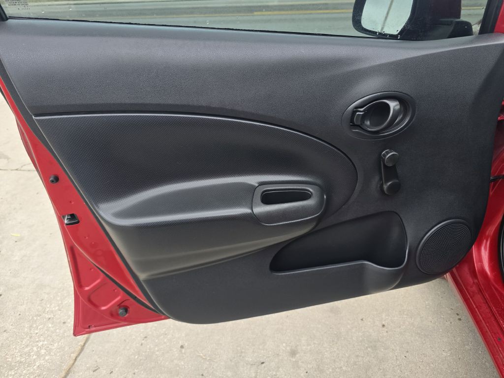 2014 Nissan Versa Image 26