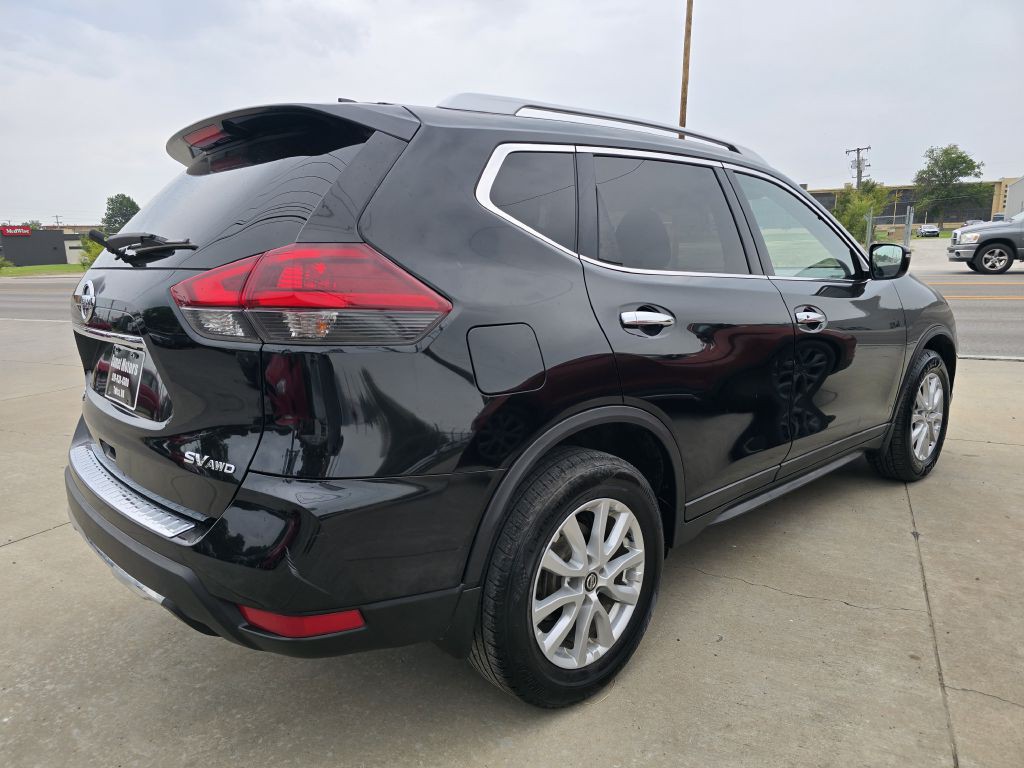 2018 Nissan Rogue Image 3