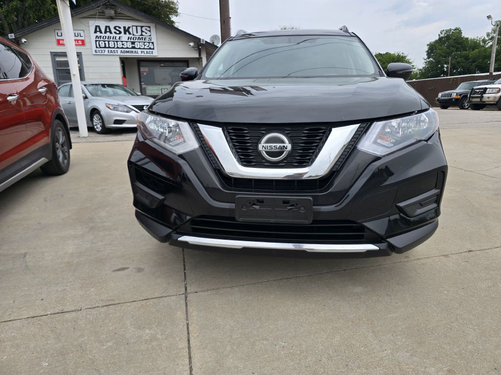 2018 Nissan Rogue Image 9