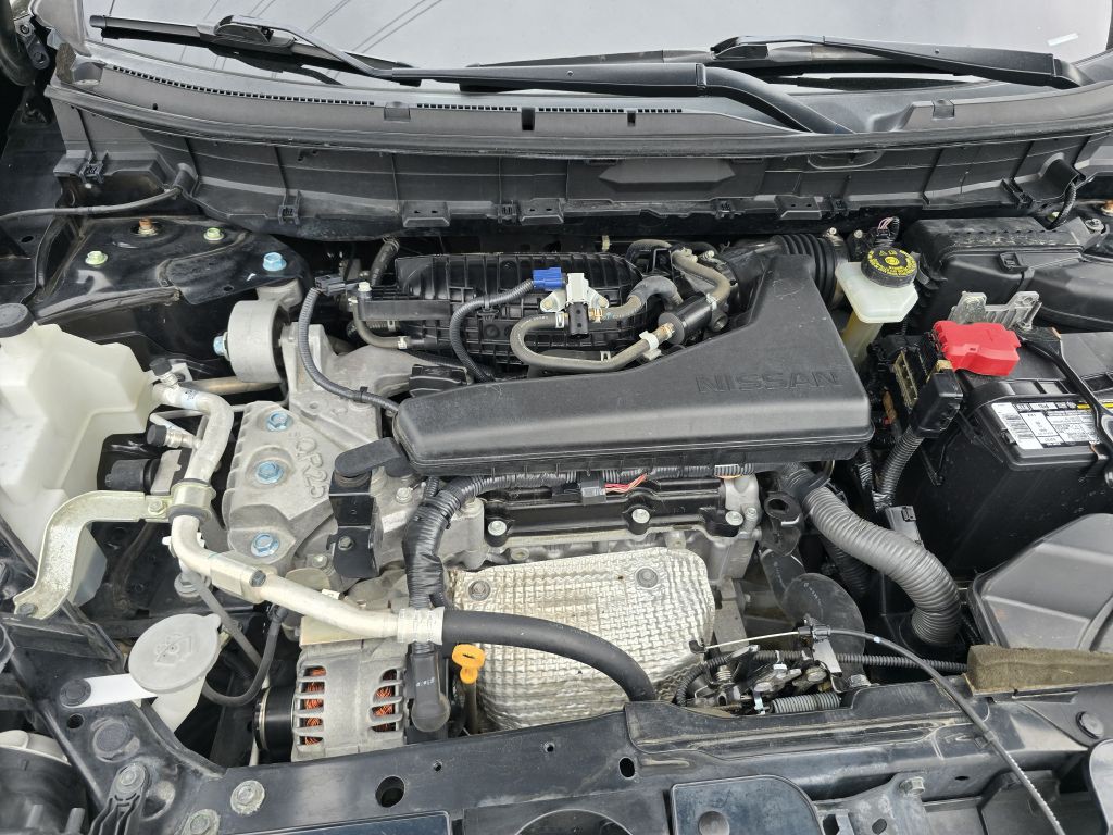 2018 Nissan Rogue Image 38