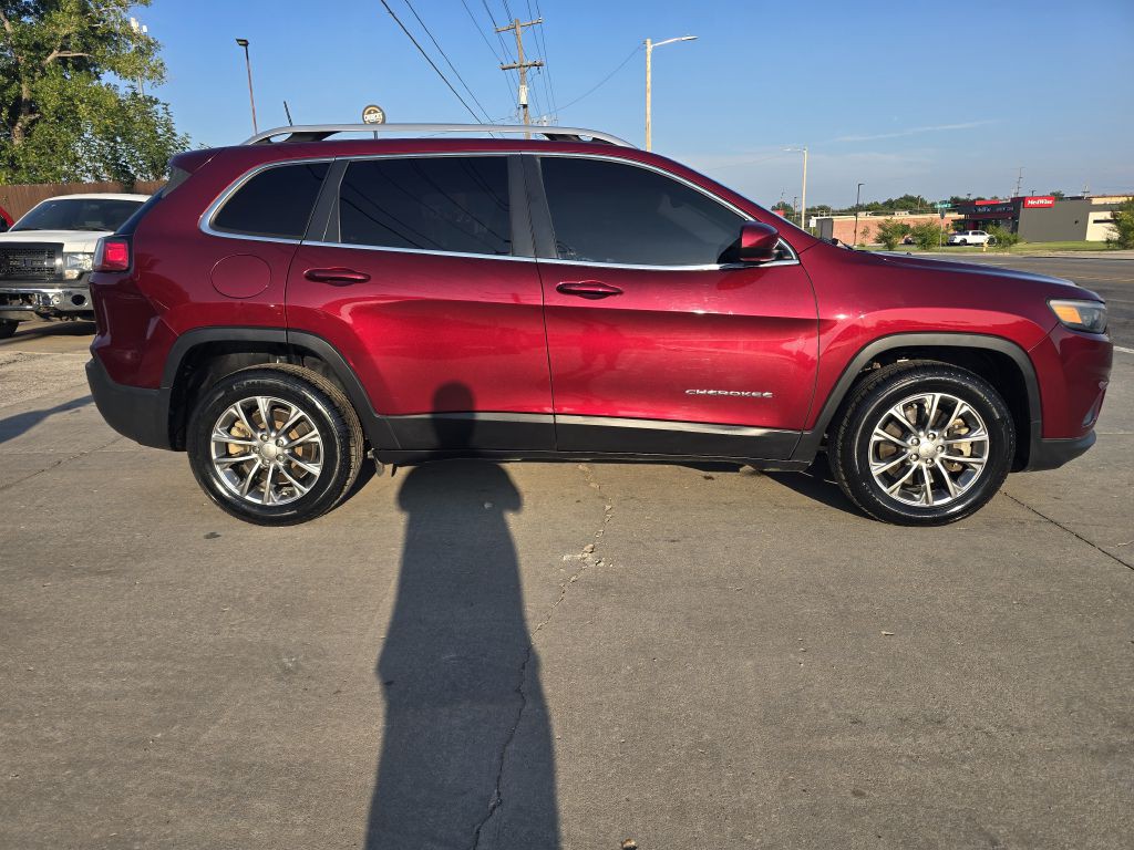 2019 Jeep Cherokee Image 2