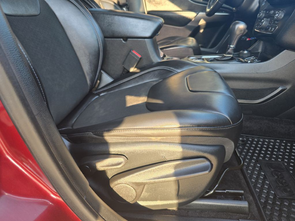 2019 Jeep Cherokee Image 21