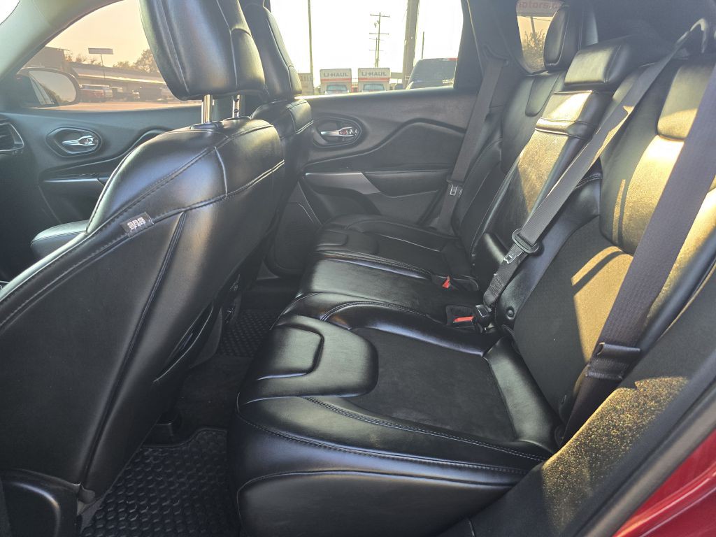 2019 Jeep Cherokee Image 30