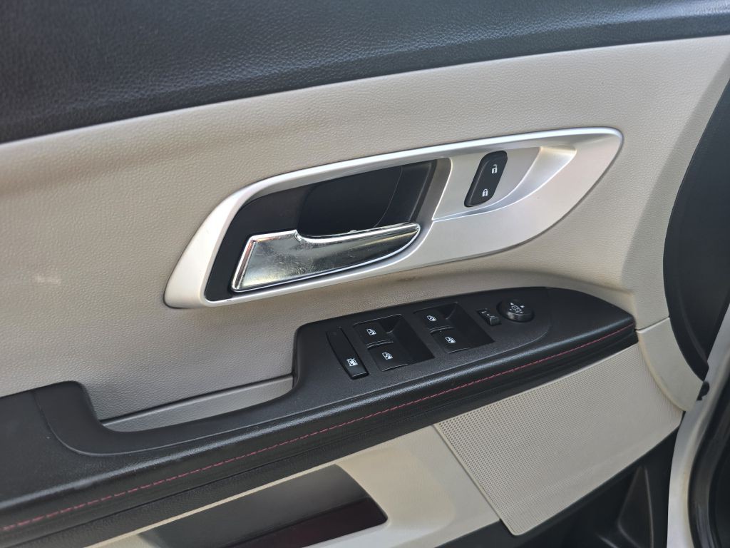 2015 Chevrolet Equinox Image 13