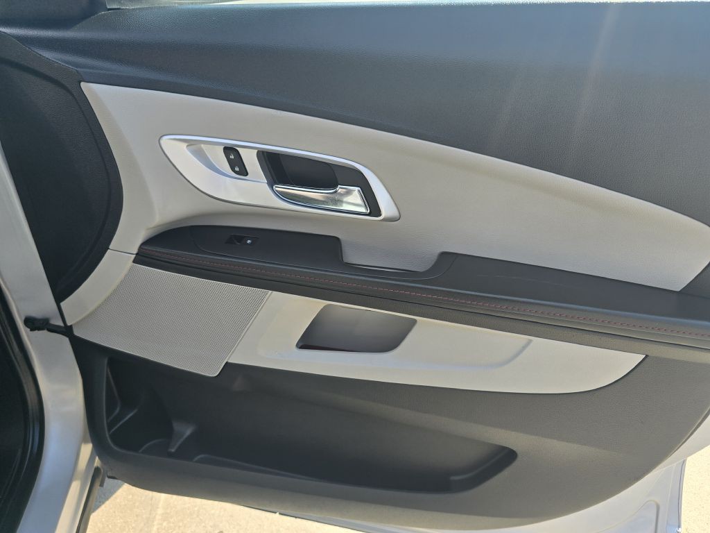 2015 Chevrolet Equinox Image 32