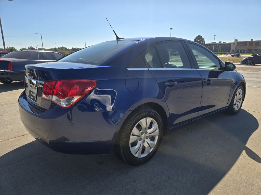 2012 Chevrolet Cruze Image 3