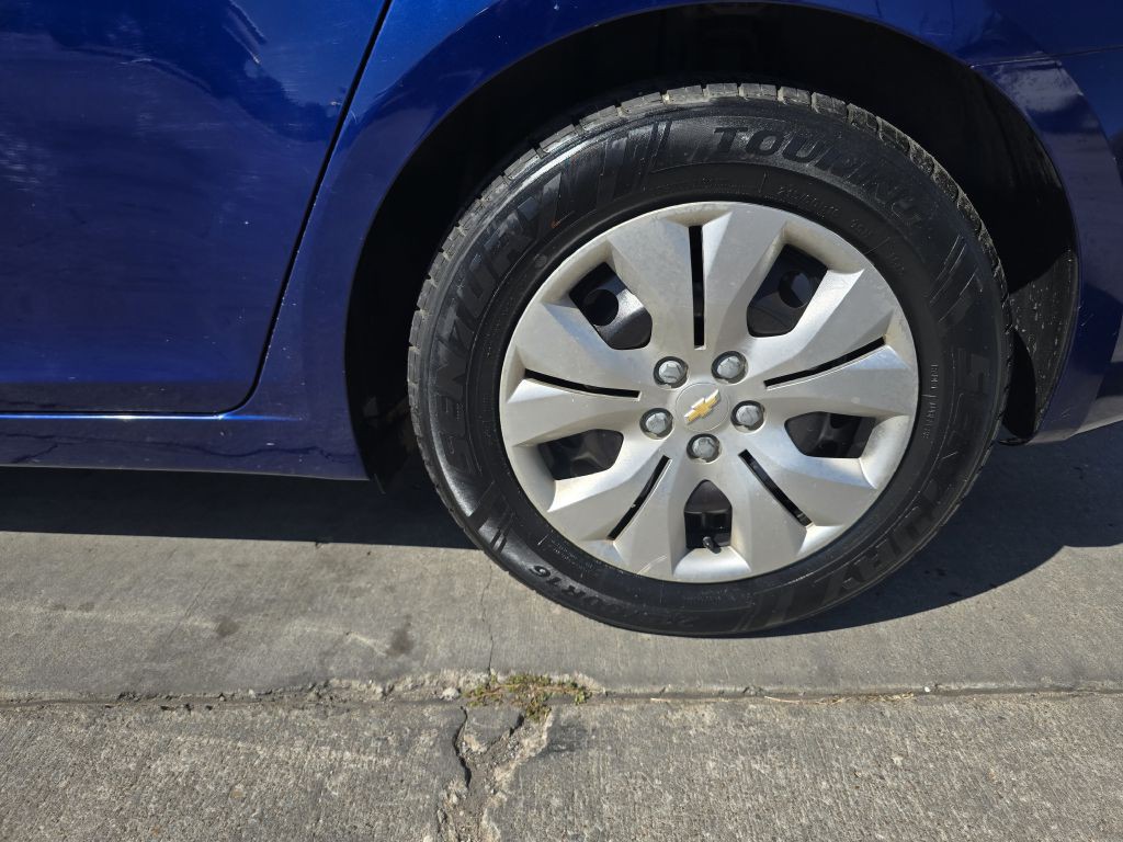 2012 Chevrolet Cruze Image 11