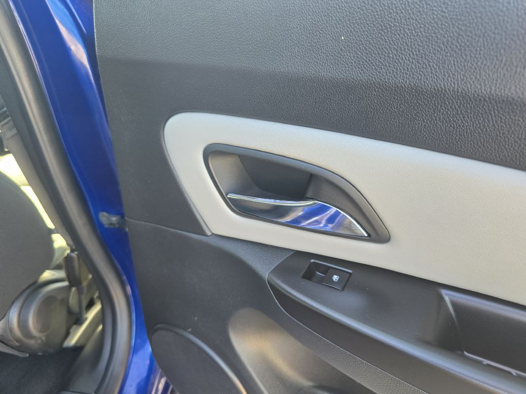 2012 Chevrolet Cruze Image 19
