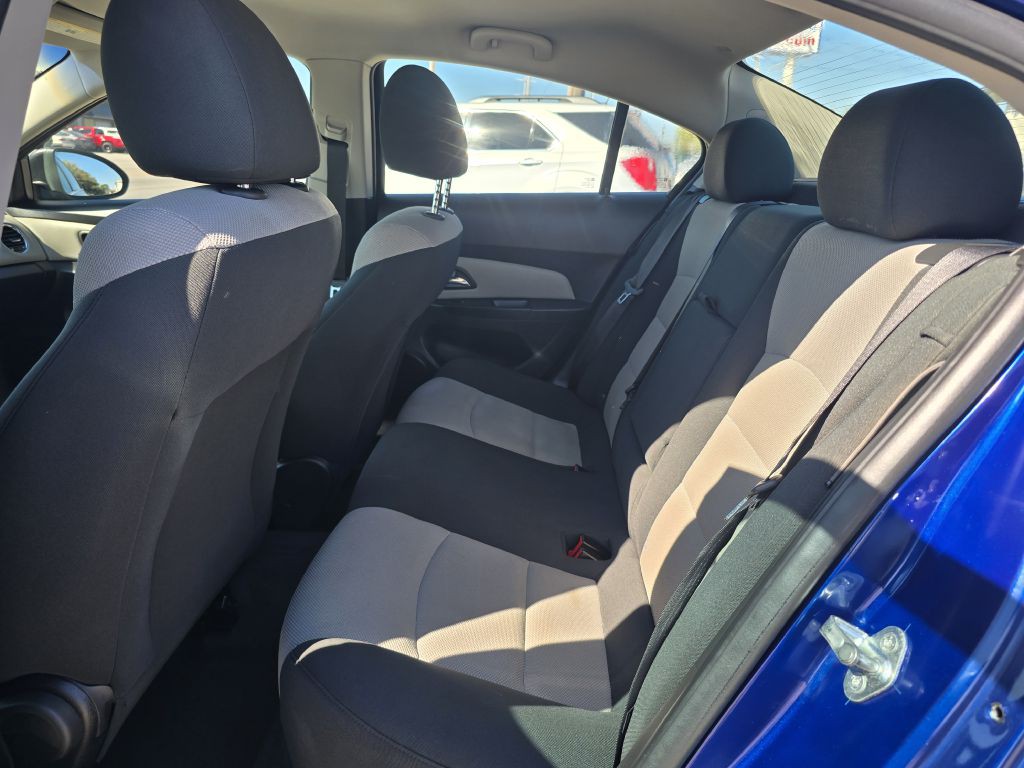 2012 Chevrolet Cruze Image 21