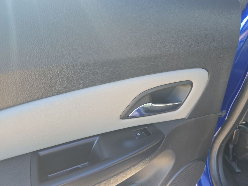 2012 Chevrolet Cruze Image 23